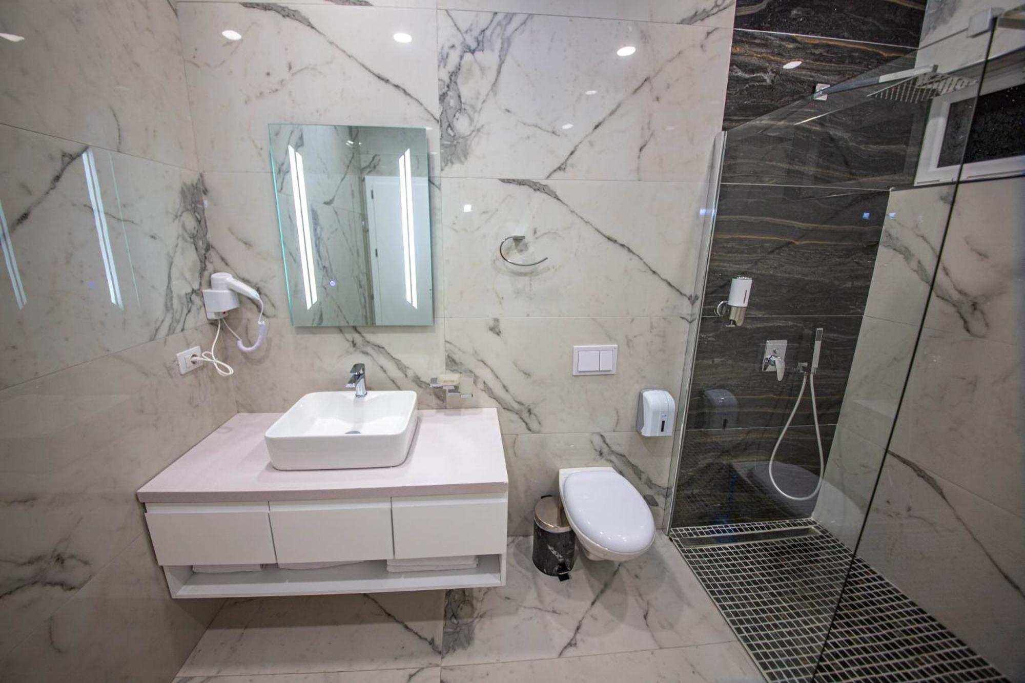 Noan Hotel & Resort Dhërmi Pokój zdjęcie