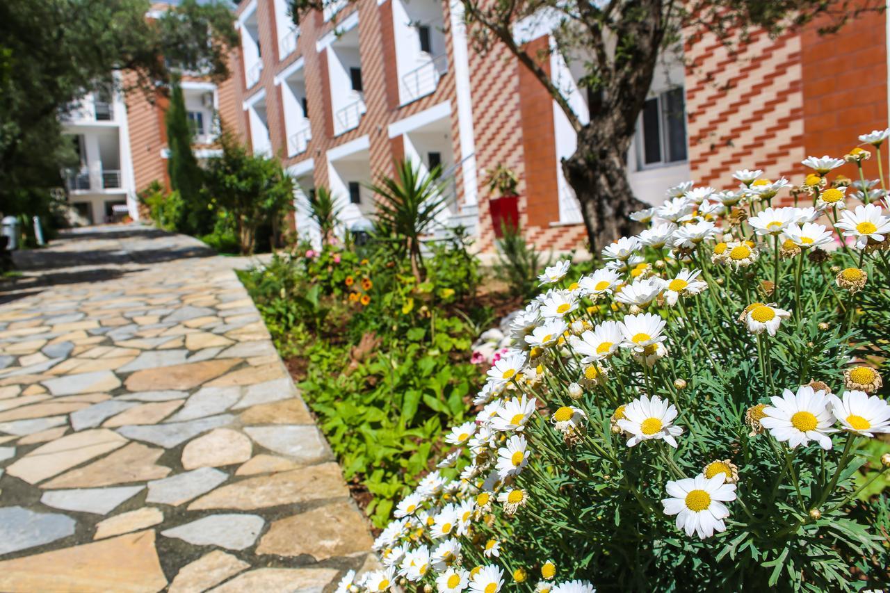 Noan Hotel & Resort Dhërmi Zewnętrze zdjęcie